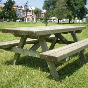 TABLE PIQUE NIQUE