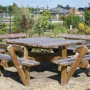 TABLE CARREE AVEC DOSSIER