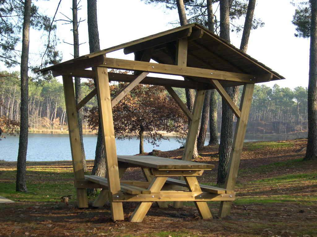 Table de pique-nique couverte – Image 2