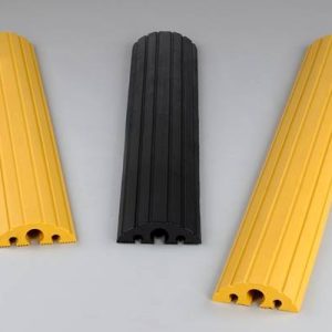 Gaine de protection pour cable et tuyaux