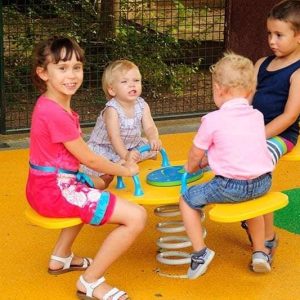 Jeu sur ressort "soucoupe volante"