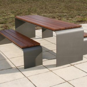 Table PIQUE NIQUE ARC